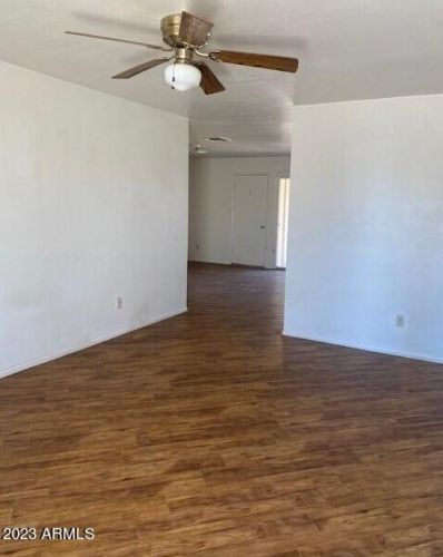 8026 42nd Ave, Phoenix, AZ 85051-5705