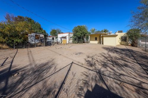 244 24 St, Tucson AZ 85713-1647 exterior