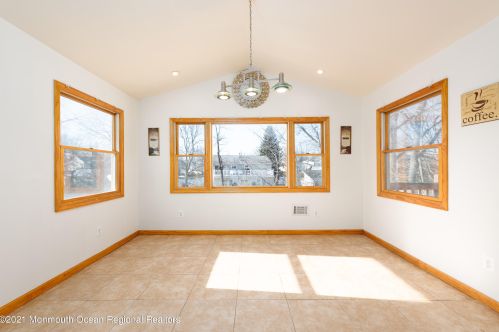 12 Crk Rd, Hazlet NJ 07730-2205 exterior