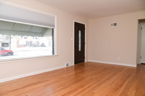 1029 Leith Ave, Waukegan IL 60085-2545 exterior