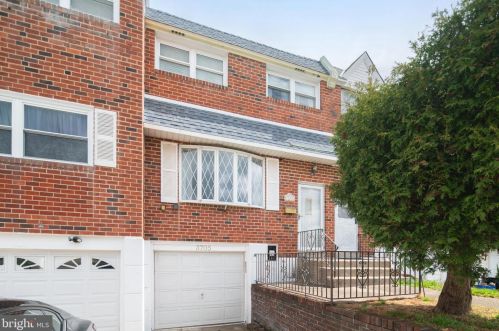 3705 Academy Rd, Philadelphia PA  19154-2001 exterior