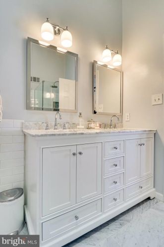 7041 Chesley Search Way, Alexandria VA 22315-4754 exterior