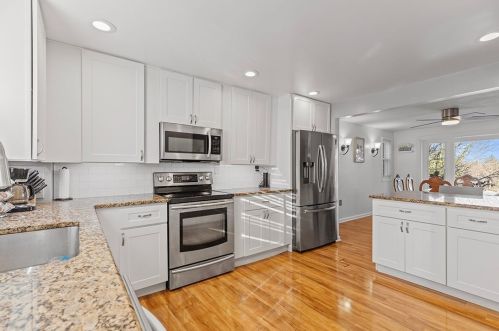 262 Magnolia Pl, Pittsburgh, PA 15228-1356