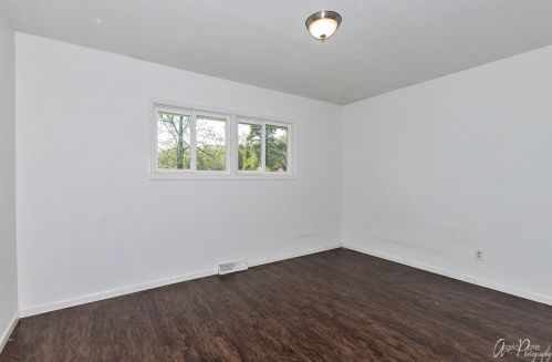 3202 Meadow Ln, Bull Valley IL 60097-8533 exterior