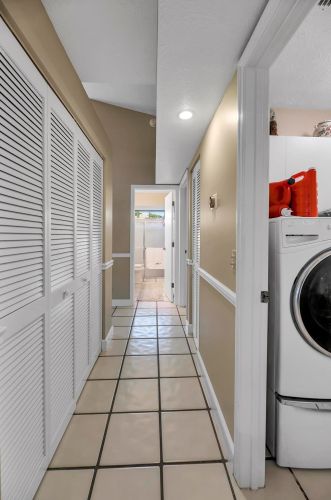 1715 Dominic Ave, Fort Pierce FL 34952-5816 exterior