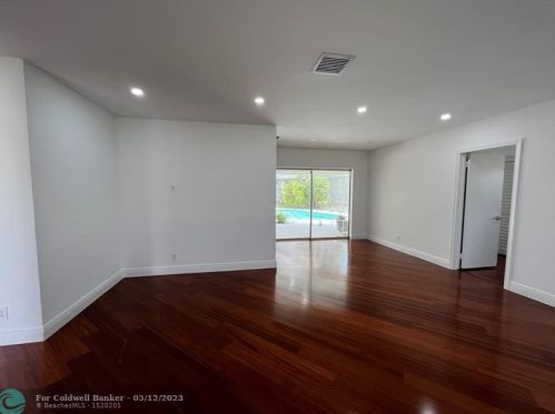 1250 15th Ave, Boca Raton FL  33486-5397 exterior