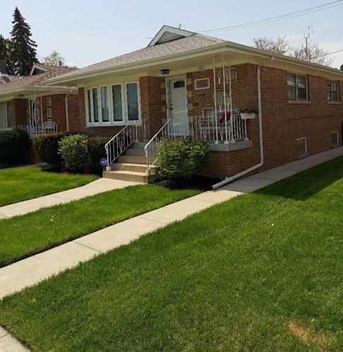 12612 Wood St, Chicago, IL 60827-5916