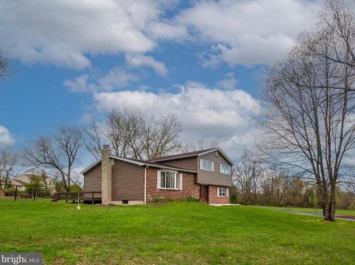 2511 Meetinghouse Rd, Jamison PA 18929-1157 exterior