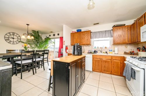 67 Sharot St, Carteret NJ 07008-2908 exterior