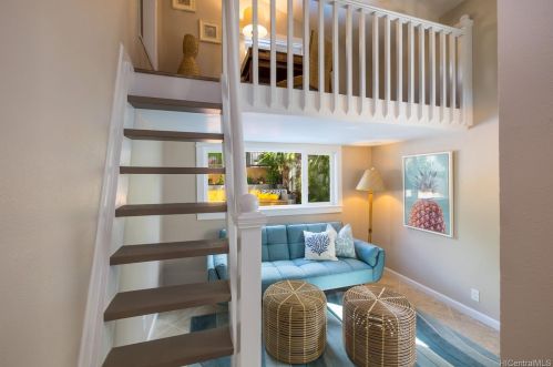 1175 Kaeleku St, Honolulu HI 96825-3007 exterior