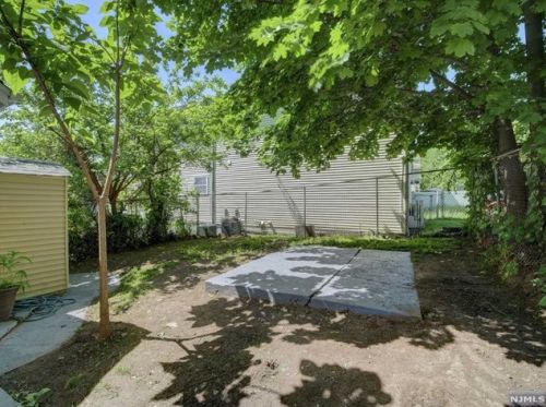 125 Temple St, Paterson NJ 07522-1354 exterior