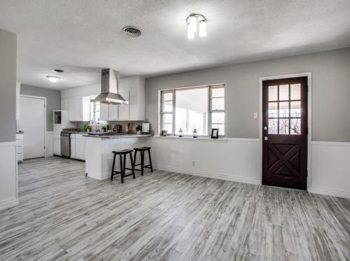 204 Ross Ave, Denison TX 75020-3648 exterior