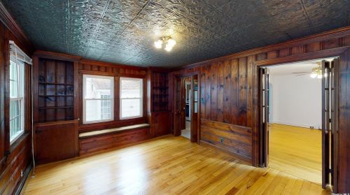 9 Birch Dr, Huntington Station NY 11746-3003 exterior