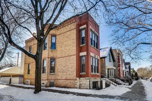 2501 Superior St, Chicago IL 60644-1326 exterior