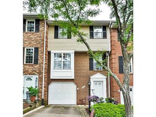 156 Aberdeen Dr, Pittsburgh PA  15239-5311 exterior