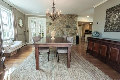 130 Cheesespring Rd, Wilton CT 06897 exterior