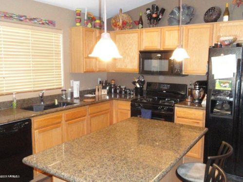 6404 Chisum Trl, Phoenix AZ  85083-1017 exterior