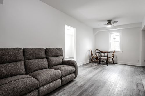 1430 21 Ave, Broadview IL 60153-1239 exterior