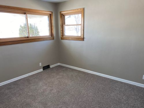 4236 84, Milwaukee WI 53228-2309 exterior