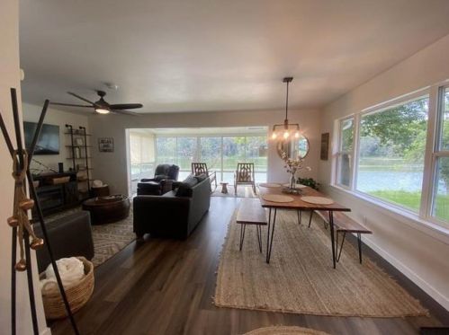 4035 Riverside Dr, Edgerton WI 53534-8610 exterior