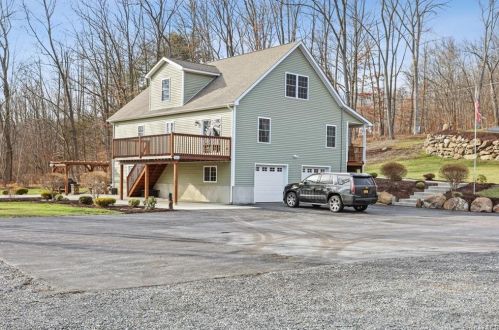 2066 Route 6, Middletown NY 10940-6159 exterior