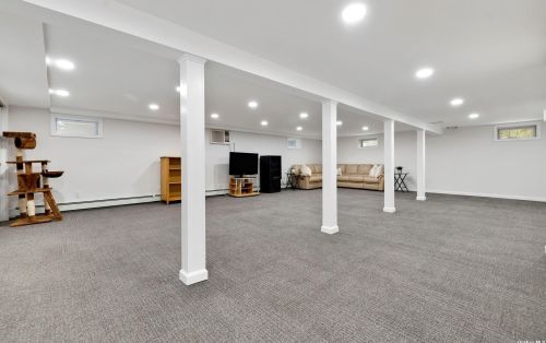 26 Dryden Way, Commack NY 11725-1927 exterior