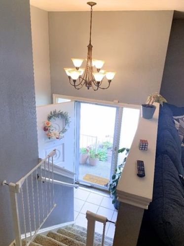 132 Francis Rd, Pittsburgh, PA 15239-1408