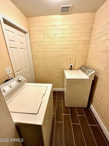 4525 49th Dr, Phoenix AZ  85031-1313 exterior