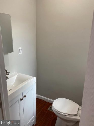 2831 Aramingo Ave, Philadelphia PA  19134-4203 exterior