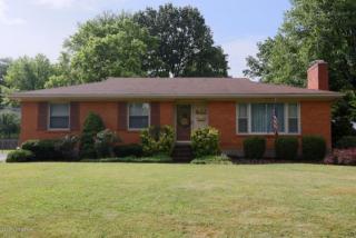 52 Hallsdale Dr, Louisville, KY 40220-3566