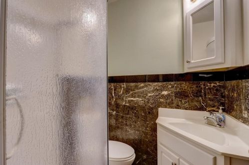 8721 Oklahoma Ave, Milwaukee WI  53227-4547 exterior