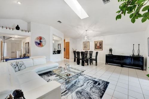 6151 Bay Is Dr, Boynton Beach FL 33437-4112 exterior