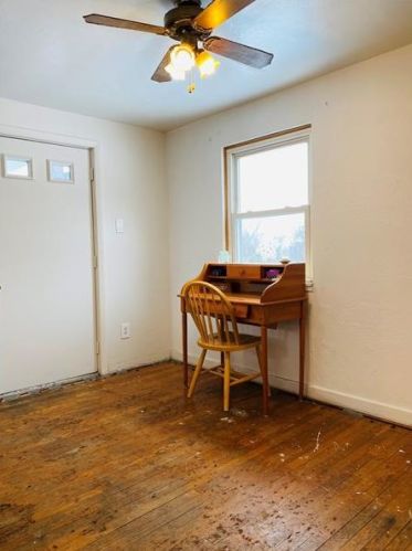 738 Camp Hollow Rd, Pittsburgh PA 15122-3300 exterior