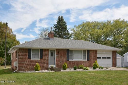 6839 Oakland Dr, Kalamazoo, MI 49024-3344