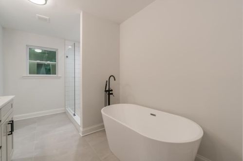 1937 Clairmont Ter, Atlanta GA  30345-2309 exterior