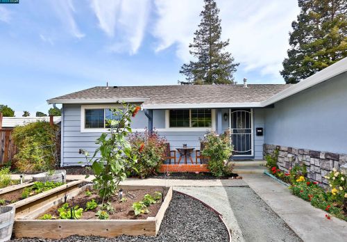 1294 New York Dr, Concord, CA 94521-4618