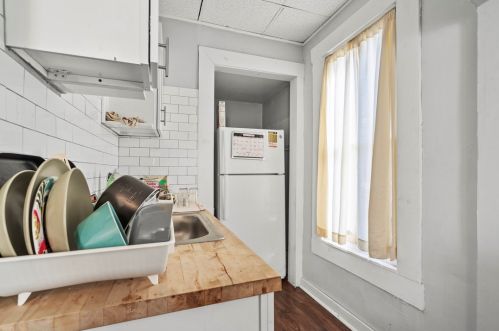 707 Taylor Ave, Pittsburgh PA 15202-2615 exterior