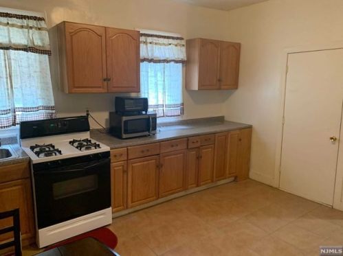 251 4 St, Paterson NJ 07522-1857 exterior