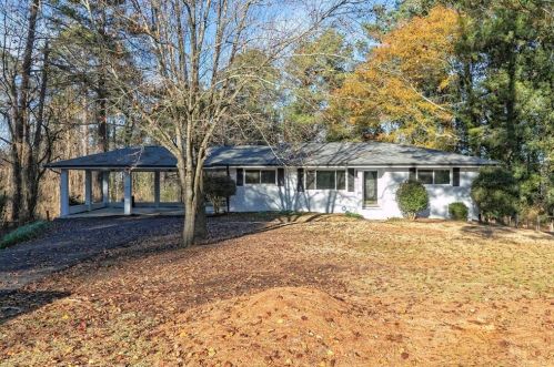 5946 Gordon Rd, Austell, GA 30168-4931