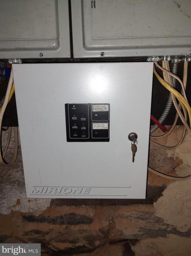 1518 10th St, Philadelphia PA 19147-6328 exterior