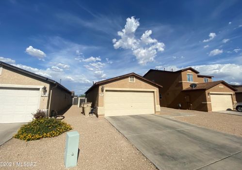 7351 Bolingbroke Ave, Tucson, AZ 85746-2572