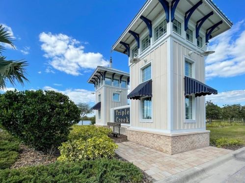 13107 Royal Pines Ave, Riverview FL 33579-9321 exterior