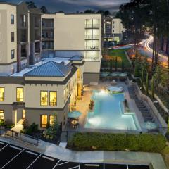 70 Perimeter Ctr, Atlanta GA  30346-1817 exterior