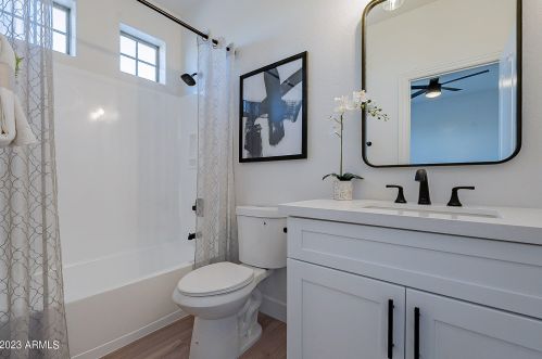 27002 23 Dr, Phoenix AZ 85085-4708 exterior