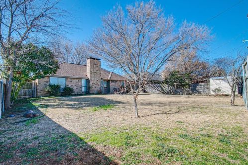 8300 Christie Dr, Frisco TX 75033-3708 exterior