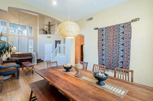 16026 10 St, Phoenix AZ 85086-0911 exterior