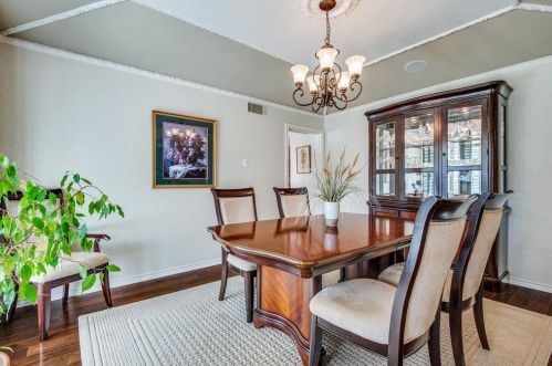 10727 Cox Ln, Dallas TX 75229-5211 exterior