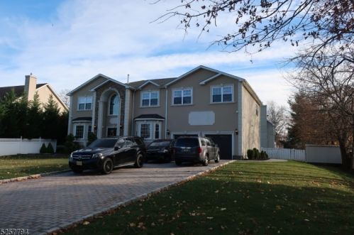 223 Grandview Ave, Piscataway, NJ 08854-2436