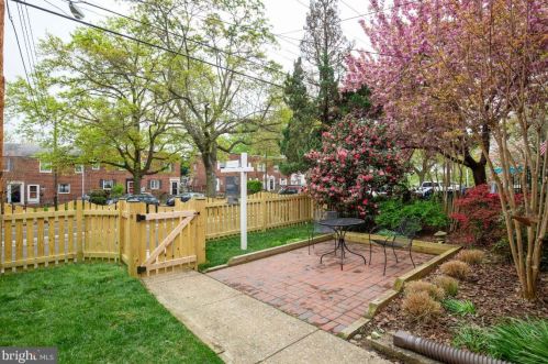 2936 Landover St, Alexandria VA  22305-1901 exterior