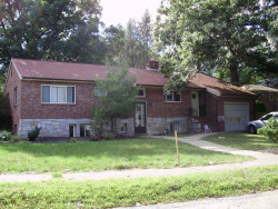 24 Bencliffe Cir, Newton, MA 02466-1101